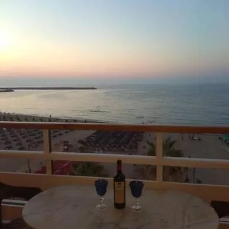 شقة The Penthouse Of Your Dreams ريثيمنو